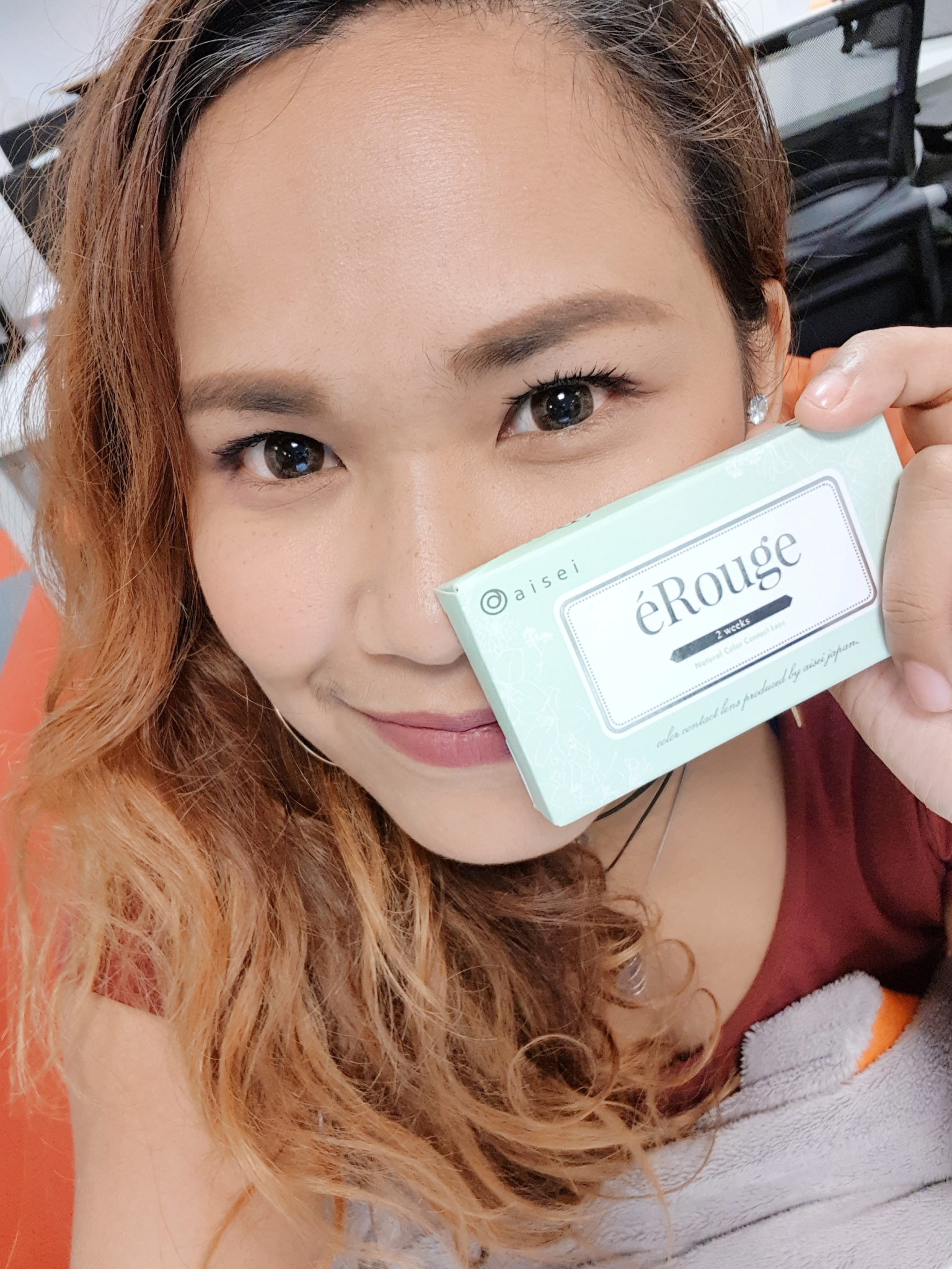 รีวิว คอนแทคเลนส์สีน้ำตาล ธรรมชาติ เรียกร้อง จาก ญี่ปุ่น รุ่น éRouge e'Rouge สี Lucent Brown